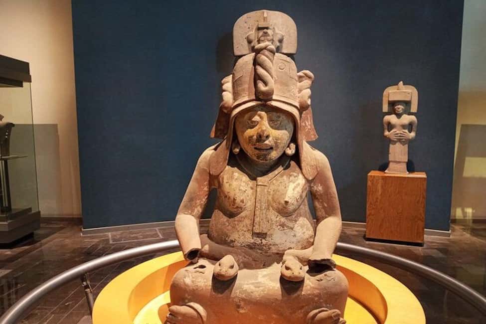 National Museum of Anthropology: a journey into Mexico's past - English lang. - Language, pace, and the kind of audience it matches