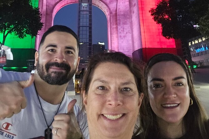 Night tour + tacos in Mexico City fully illuminated! - Monumento a la Revolución: quick look, great photo angle