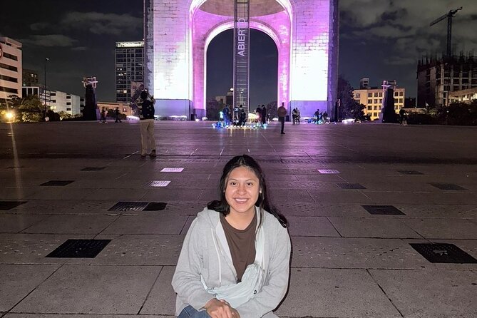 Night tour + tacos in Mexico City fully illuminated! - Paseo de la Reforma and Polanco by car: the expensive avenue lesson