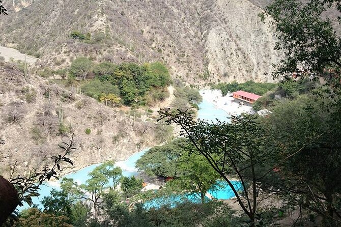 One day tour to the Tolantongo Caves - Getting There from Mexico City: Pickup, Time, and What the Small Group Means