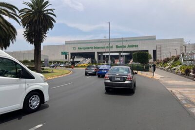 Pick-up or Drop-off in Mexico's International Airport - The Included Waiting Time: What “1 Hour in Parking Area” Means for You