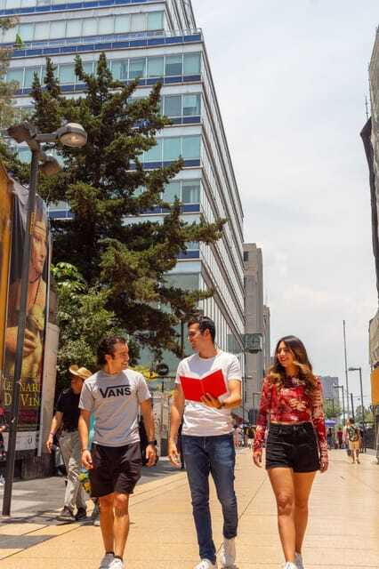 Poetry tour Mexico City - Down to the Zócalo: baroque streets and deep roots
