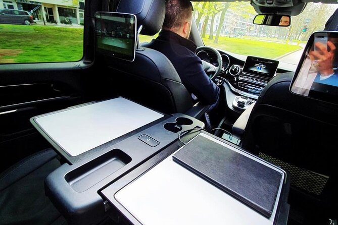 Private Driver - Pickup at Your Hotel: The Most Important Detail to Clarify