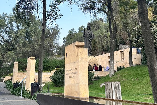 Private experience to the Basilica of Guadeloupe with transportation - Up Tepeyac Hill: Miracle Places and the Garden to Christ the King