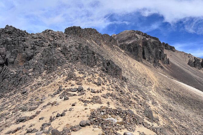 Private Hike next to volcano at 14800 ft. from Mexico city - Lunch on the trail: simple food strategy beats heroics