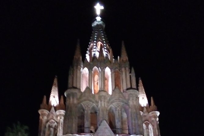 Private Historical Tour in San Miguel de Allende and Guanajuato - Daniel Mendívil Olvera: English explanations, patient pacing, and meal help