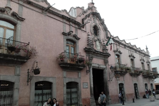 Private Historical Tour in San Miguel de Allende and Guanajuato - Guanajuato School of Mines: how silver and Catholic life shaped the city