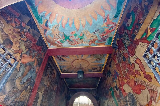 Private Street Food & Mural Art Tour in Mexico City - Catedral Metropolitana: the Aztec layers under one of the world’s most dramatic temples