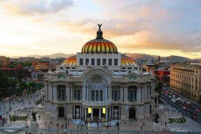 PRIVATE Tour Downtown & Anthropology Museum & Chapultepec Castle - Reforma to El Ángel: the city’s traffic symbol