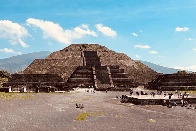 Private Tour, Great Experience, CDMX to Teotihuacan Pyramids - From palaces and squares to the Pyramid of the Sun