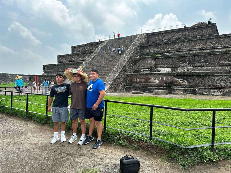 PRIVATE TOUR IN TEOTIHUACAN AND GUADALUPE BASILICA - Basilica of Our Lady of Guadalupe: architecture you can actually read