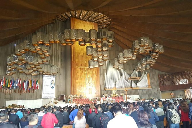 Private Tour of Pyramids of Teotihuacán and Basilica of Guadalupe - Guides, English, and Family-Friendly Explanations