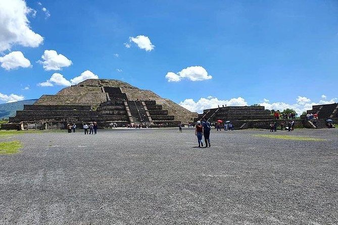 Private Tour Pyramids of Teotihuacán and Guadalupe Basilica up to 4 people - Key highlights at a glance
