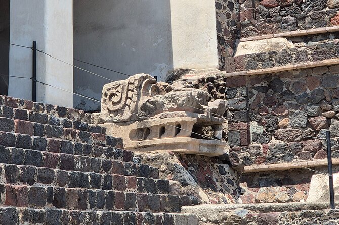 Private Tour Pyramids of Teotihuacán and Guadalupe Basilica up to 4 people - What the $243.71 price buys (and what costs extra)