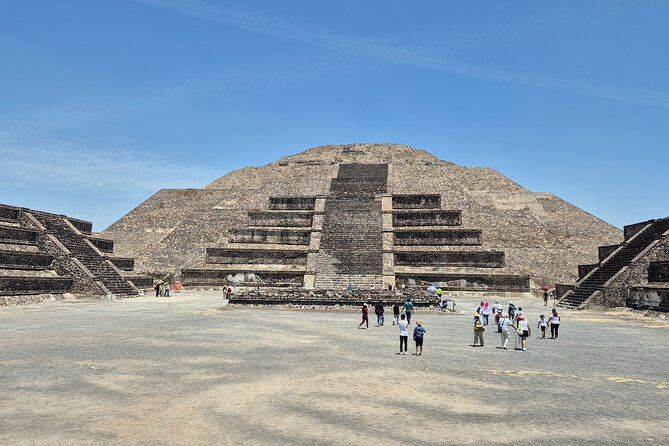 Private Tour Pyramids of Teotihuacán and Guadalupe Basilica up to 4 people - Who should book this private Teotihuacán + Guadalupe tour?