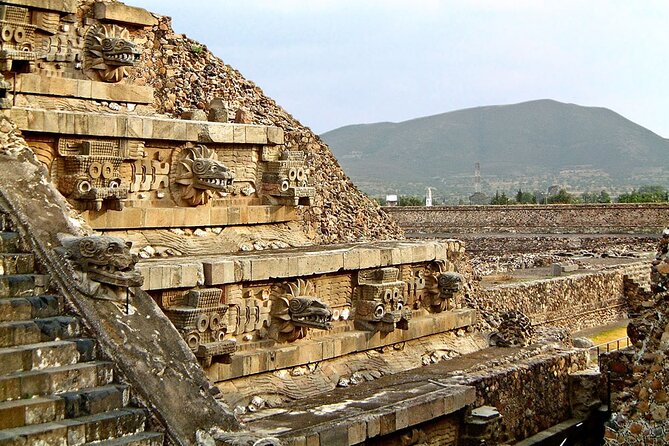 Private Tour Teotihuacan Tequila&quesadilla - Craft Workshop: Pulque, Tequila, and Mezcal Tasting
