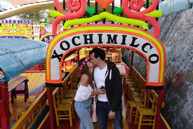Private Tour: Teotihuacan & Xochimilco in one day - Teotihuacan: pyramids, Avenue of the Dead, and the option to climb