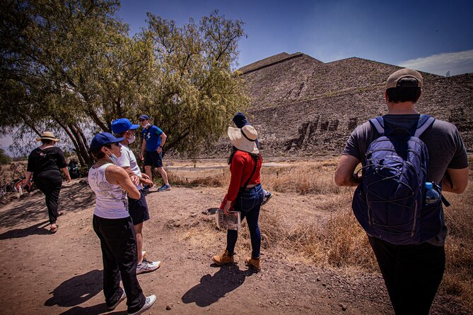 Private Tour to Teotihuacán and the Basilica of Guadalupe - Artesanías Premier craft center: optional liquor and pulque