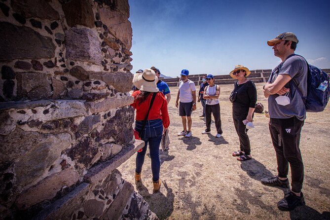 Private Tour to Teotihuacán and the Basilica of Guadalupe - Getting to Teotihuacán: views, Acolman, and why the drive matters