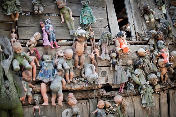Private tour to the spooky Island of the Dolls in Xochimilco - The included drinks and snacks: why it’s more than just extras