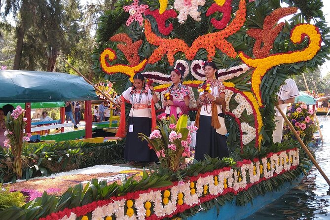 Private Tour: Xochimilco, Coyoacan and Frida Kahlo Museum. - Coyoacán for History, Crafts, and Real-World Food
