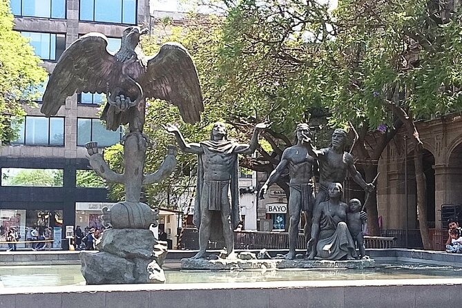 Private walk CDMX Historic Center + Museums + Tacos + Metro - Palacio de Bellas Artes: the mural lineup you’ll remember
