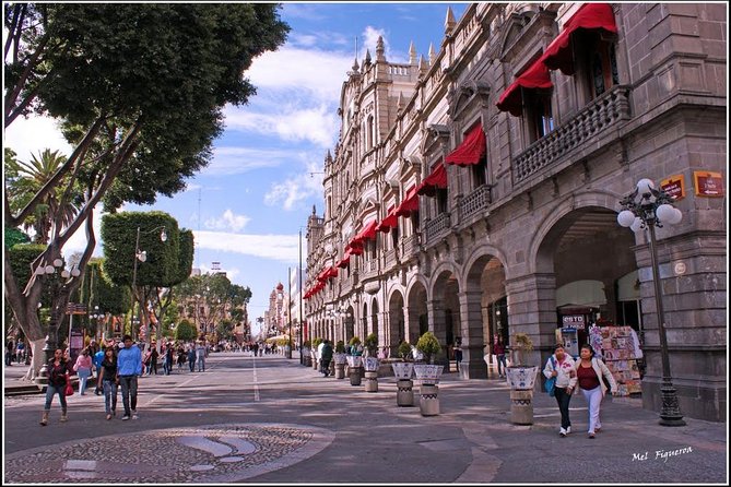 PUEBLA historic colonial center and CHOLULA neighborhood Private day tour - Stop 1: Puebla Legendaria Historic Center (3 Hours You Can Actually Use)