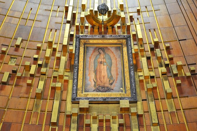 Pyramids of Teotihuacán and Basilica of Guadalupe - What to do with food, water, and your pacing