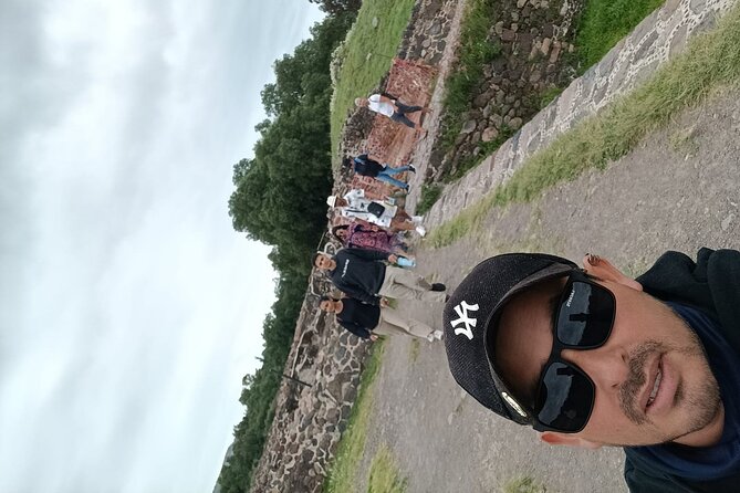 Pyramids of Teotihuacan and Basilica of Guadalupe / Small Groups - Private transportation, small group size, and what it changes for you