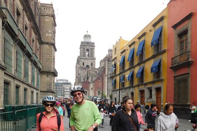 Ride Mexico City Historic Center, highlights w/ taco stop - Stop 4: Centro Histórico and the Zócalo moment
