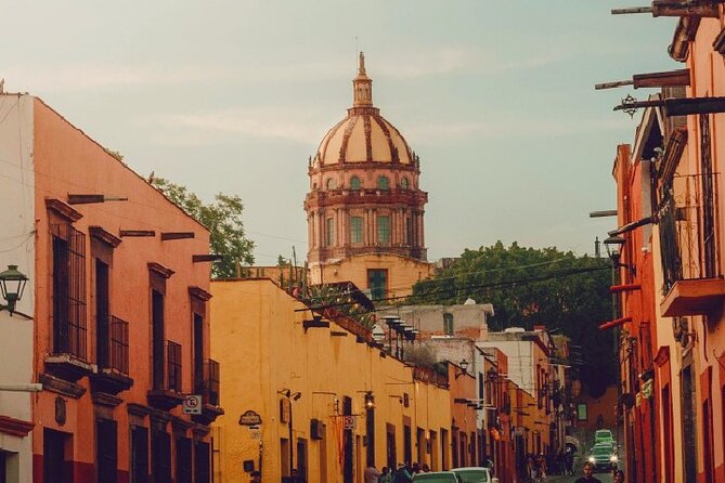 San Miguel De Allende Private Transfer From Mexico City - Vehicle Comfort and Your Driver: Punctual Help Goes a Long Way
