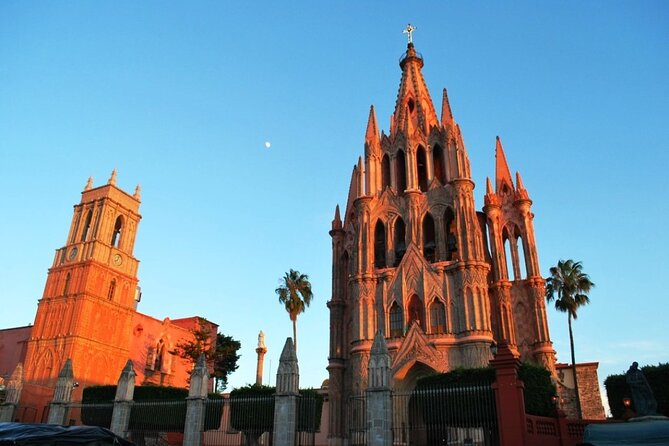 San Miguel de Allende & Queretaro Tour from Mexico City - Your guide and the pace: what included snacks really do for you