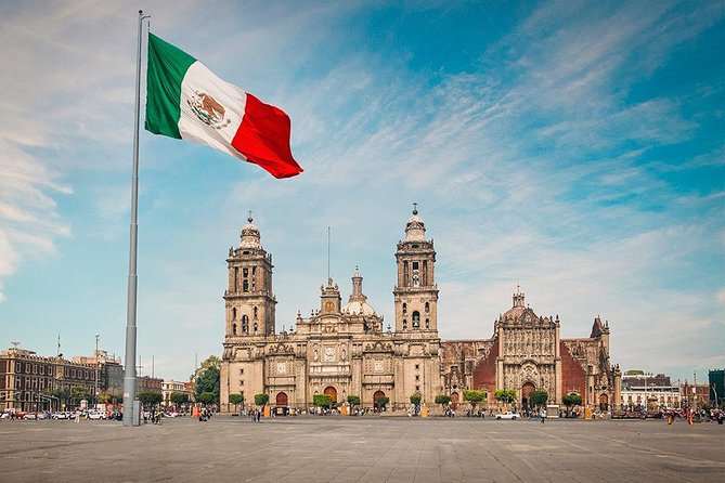 Self-Guided Audio Tour-Moctezuma and the Zocalo:The Aztec Empire - Timing, noise, and the “center of the city” reality check