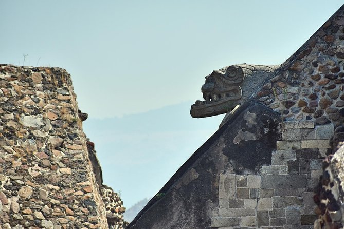 Small Group: Teotihuacan Pyramids and Shrine of Guadalupe from Mexico City - Plaza de las Tres Culturas: one stop, three time periods
