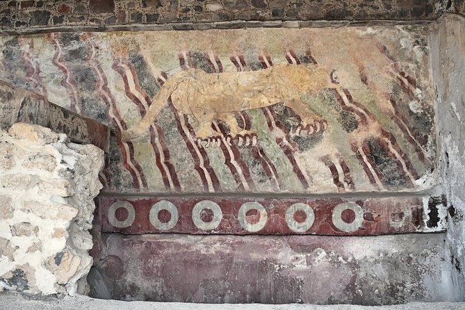 Small Group: Teotihuacan Pyramids and Shrine of Guadalupe from Mexico City - Guide and van details: what Raphael and Manuel style can mean