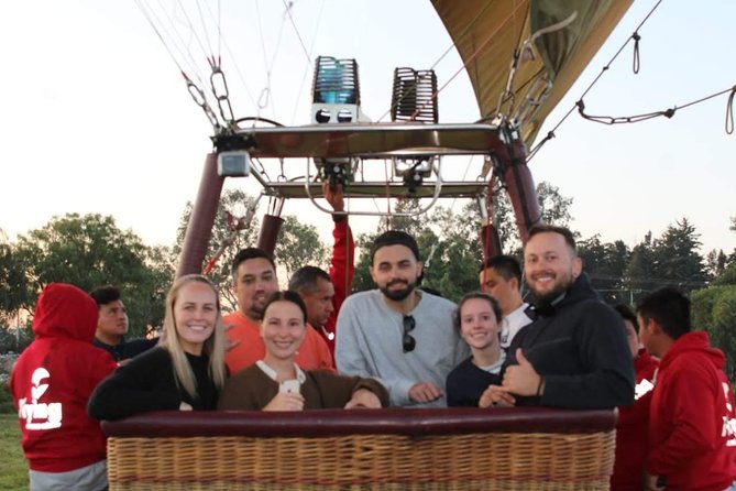 Sunrise at Teotihuacan: Balloon, Food & Beer - Teotihuacan Archaeological Zone: how the guide changes the visit
