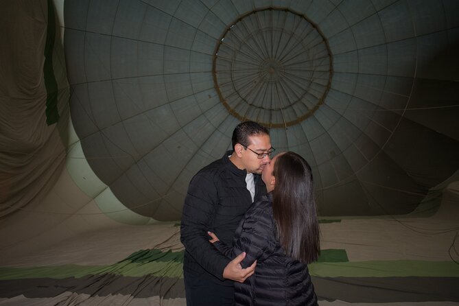 Sunrise Balloon Flight over Teotihuacan and Breakfast in Cueva - Practical Tips for the Balloon and the Pyramids Stop
