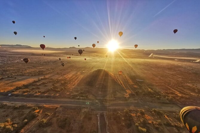 Sunrise HotAir Balloon Adventure Over Teotihuacan's Pyramids - Key moments that make this balloon day worth waking up for