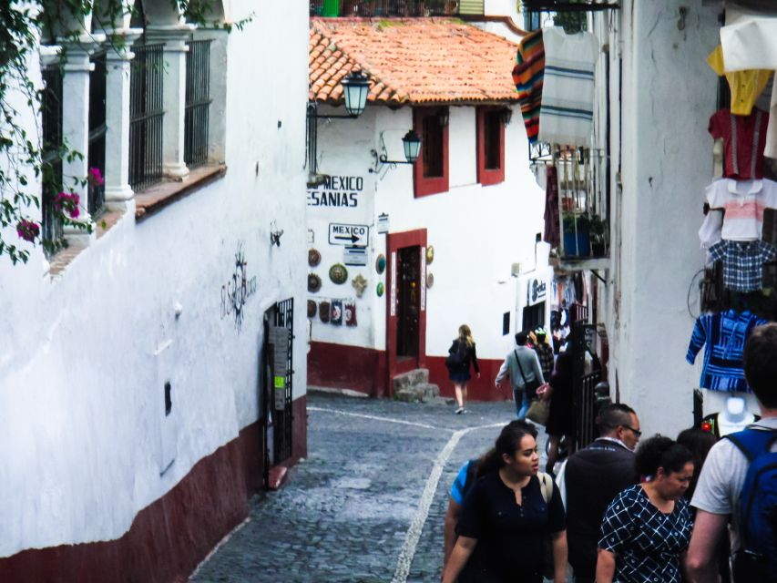 Taxco, Cacahuamilpa Caves and Cuernavaca Full-Day Tour - What to bring for heat, photos, and cave walking