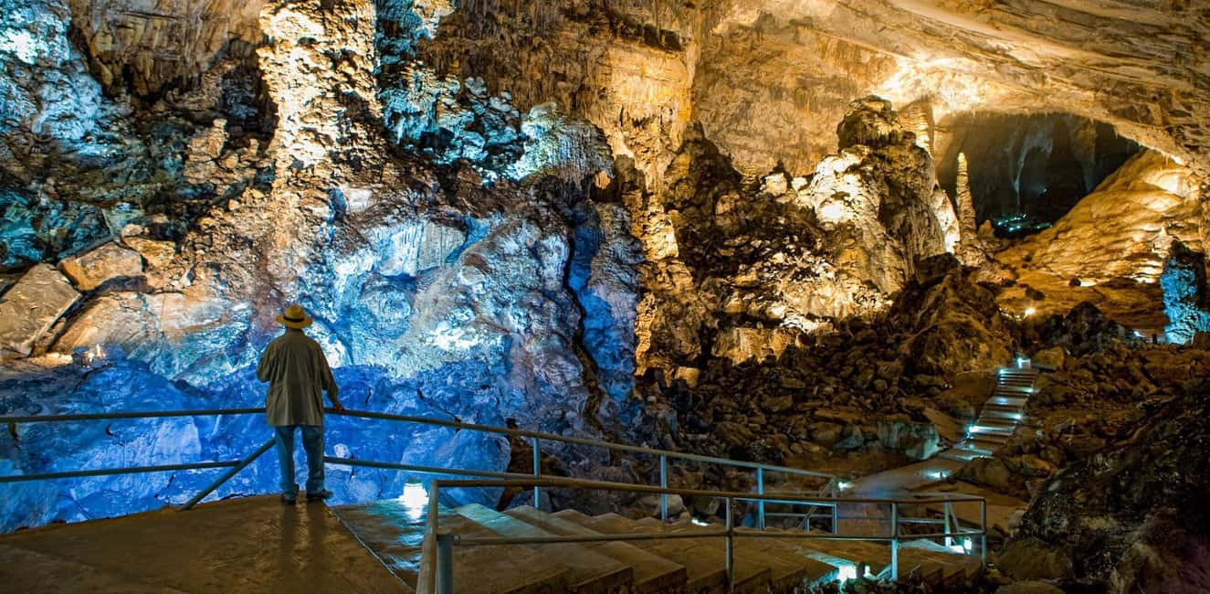 Taxco, Cacahuamilpa Caves and Cuernavaca Full-Day Tour - Cuernavaca: a quick guided pass through the City of Eternal Spring