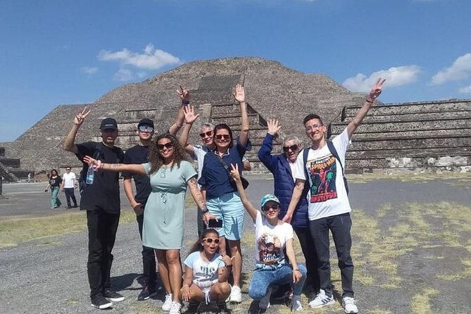 Teotihuacan and Basilica of Guadalupe with mezcal, tequila & handcrafts - Mezcal, tequila, and handcraft shopping without losing the day