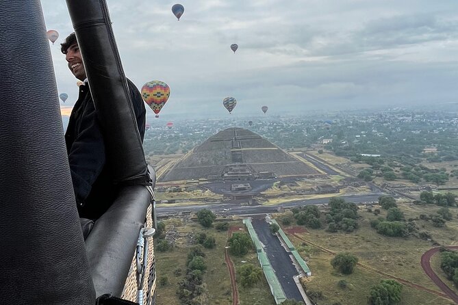 Teotihuacan balloon flight with cave breakfast + pyramids - Why this Teotihuacan balloon day feels different