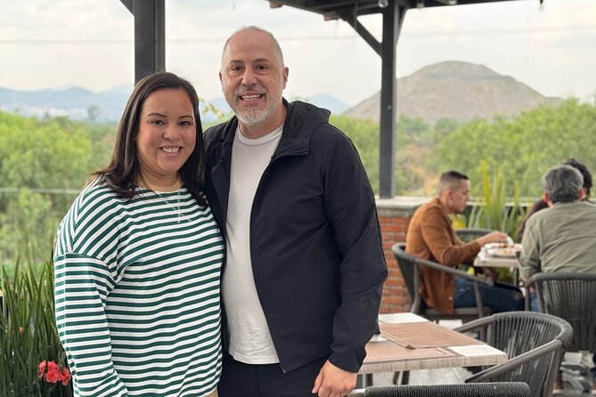 Teotihuacan balloon flight with cave breakfast + pyramids - Teotihuacan pyramids time: free exploration done the right way