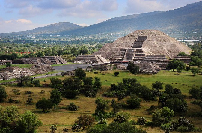 Teotihuacan & Basilica Guadalupe Tour with lunch - Should you book this Teotihuacán and Basilica tour?