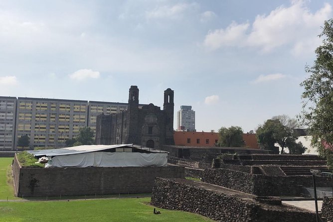 Teotihuacan & Basilica of Guadalupe - Private Tour - Basilica of Santa Maria de Guadalupe: Why Millions Keep Returning