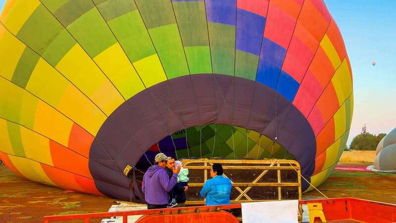 Teotihuacan: Hot Air Balloon Ride with Breakfast & Transport - Teotihuacán at sunrise: why the balloon view hits differently