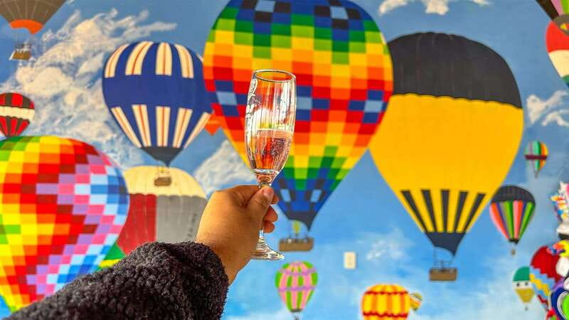 Teotihuacan: Hot Air Balloon Ride with Breakfast & Transport - Breakfast and the 45-minute landing window: what you can do on the ground