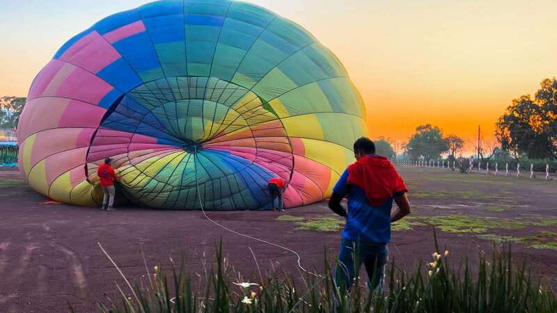 Teotihuacan: Hot Air Balloon Ride with Breakfast & Transport - What to wear and bring: simple rules that prevent problems