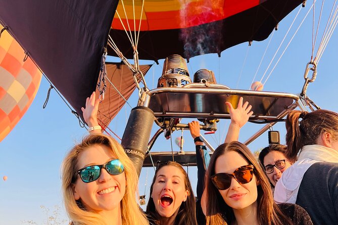 Teotihuacán in a hot air balloon with Transportation from CDMX - Price and logistics: does $167.57 feel fair?