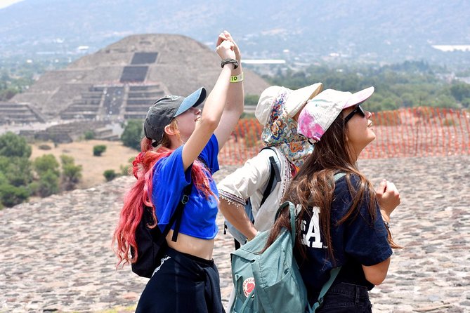 Teotihuacan Piramids and Shrine of Guadalupe without Lunch from Mexico City - Climbing the Pyramids of the Sun and Moon at Teotihuacan